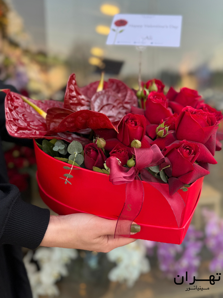 باکس قلب ولنتاینی رز و آنتریوم زرشکی